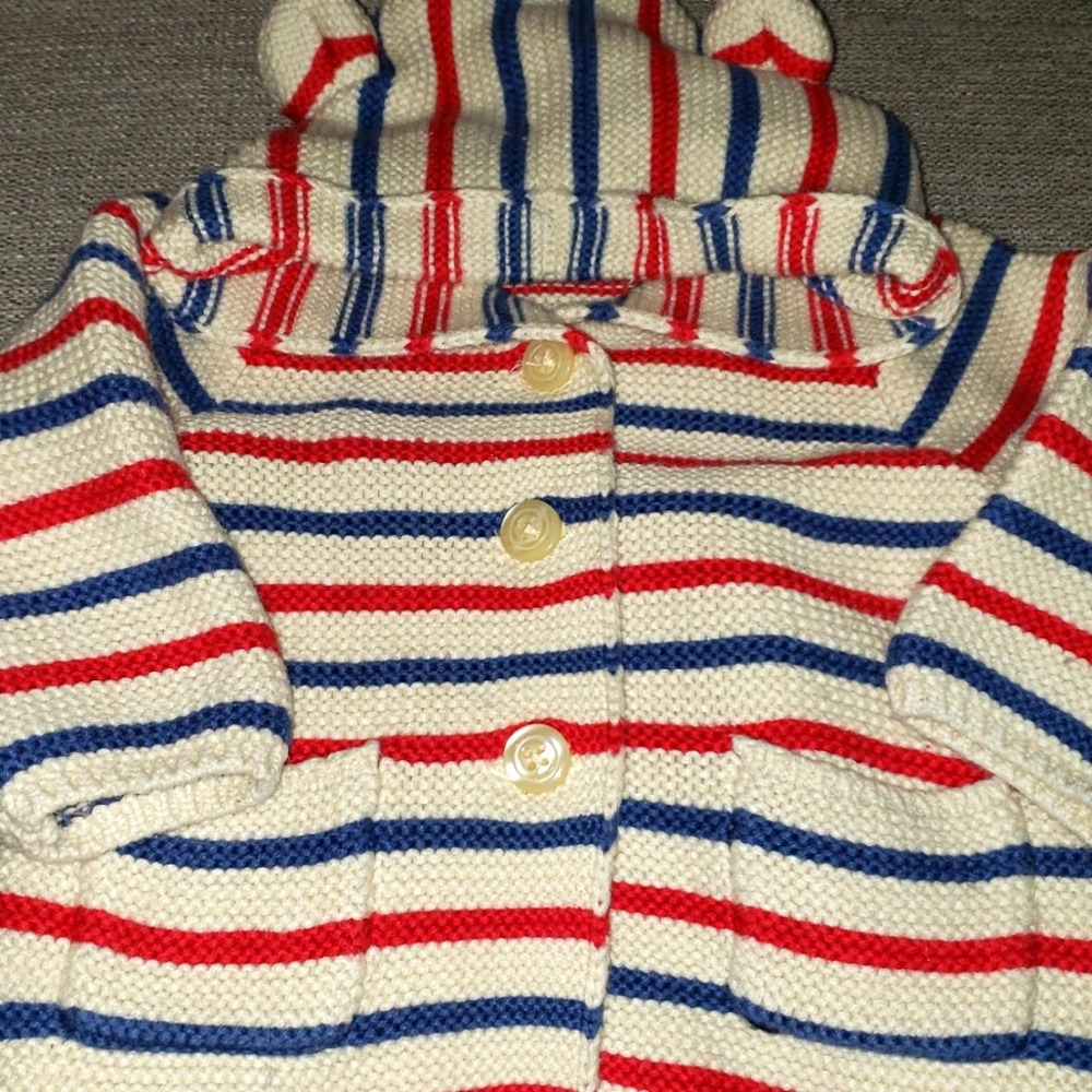 BABY Gap Little Bear Cable knit sweater 3-6mo